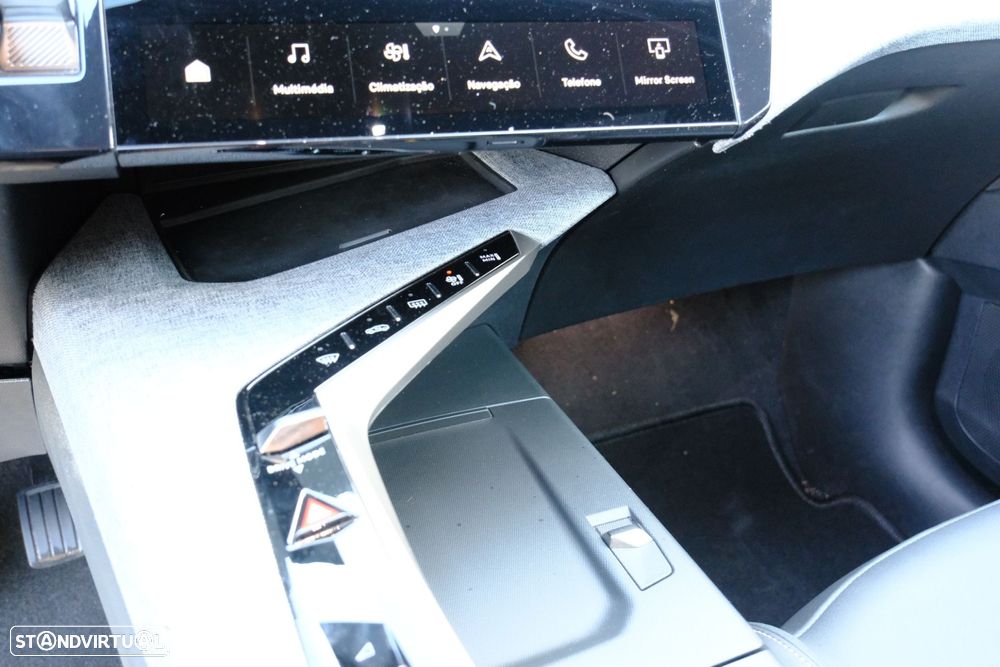 Peugeot 3008 1.2 Hybrid Allure e-DCS6 - 31