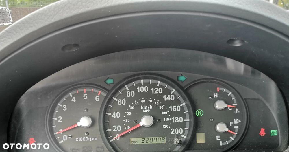 Kia Sorento 2.5 CRDi EX - 8