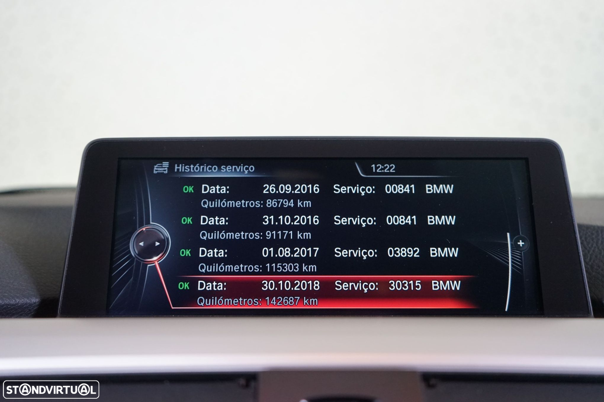 BMW 320 d Touring Auto Exclusive - 36