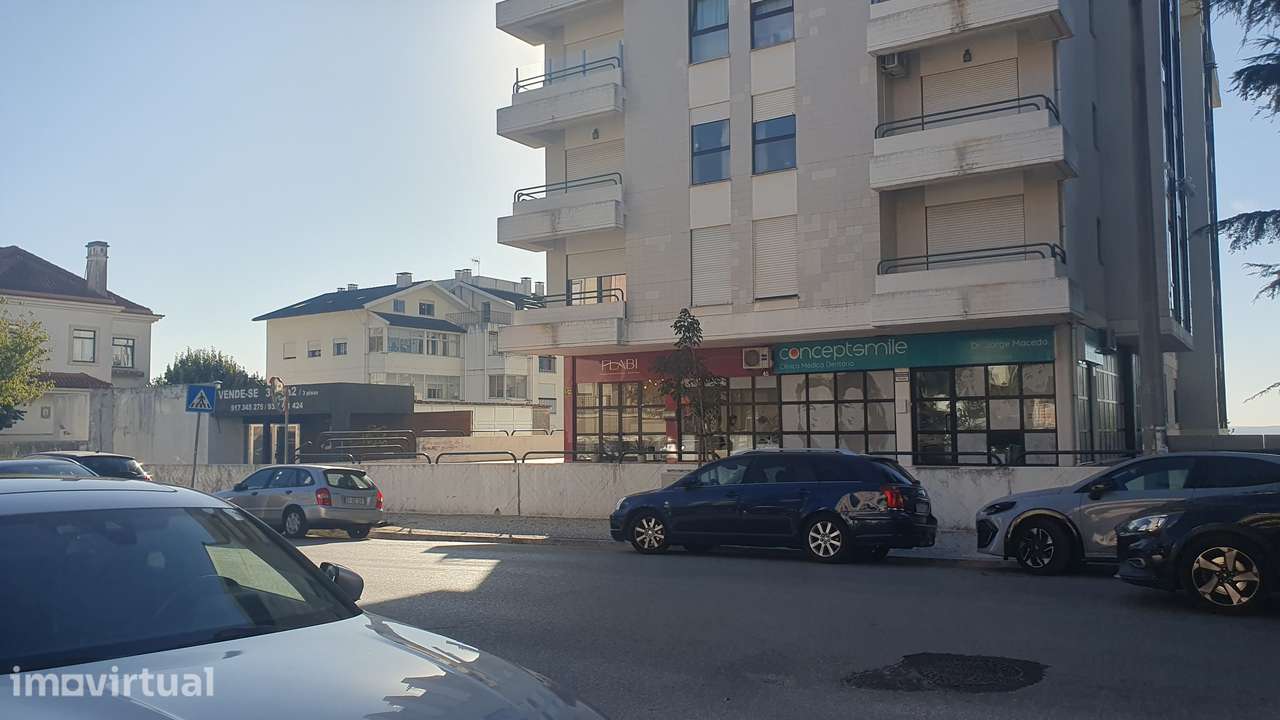 Loja na Avenida Afonso Henriques, nº45 com 85m2 - Grande imagem: 5/22