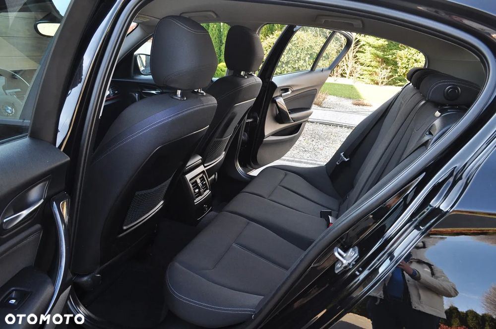 BMW Seria 1 118d Sport Line - 8
