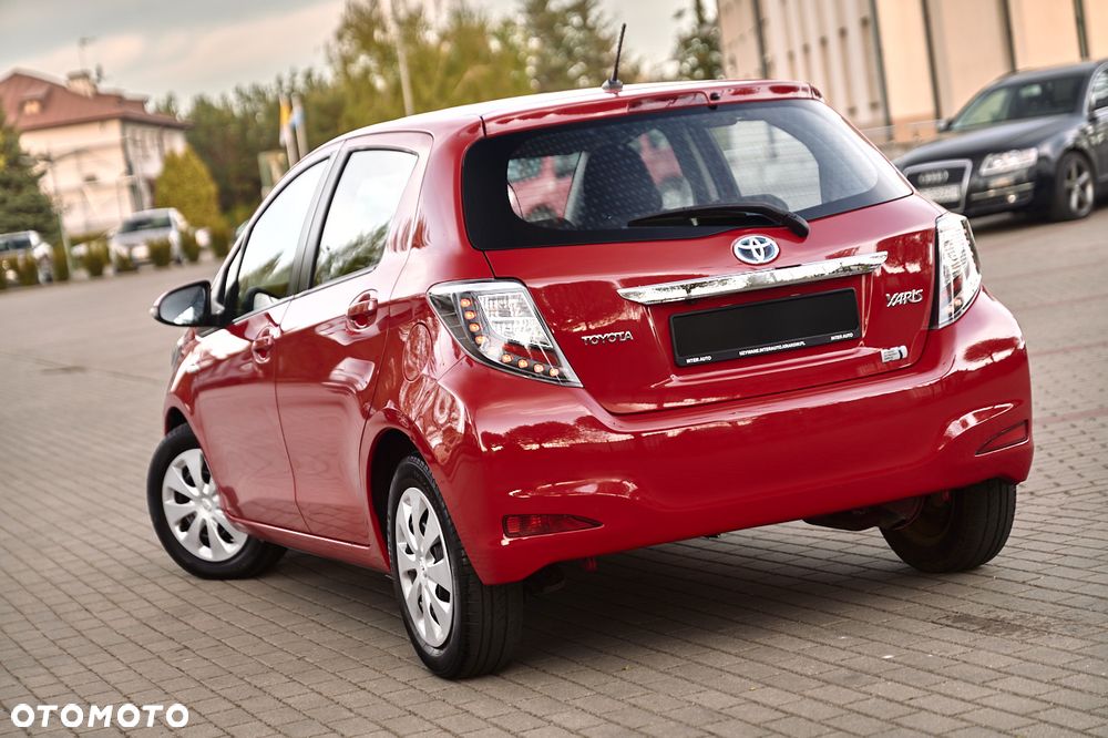 Toyota Yaris Hybrid 100 Premium EU6 - 11