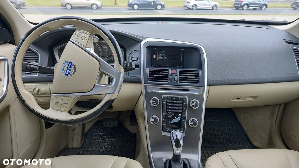 Volvo XC 60 T6 AWD Edition Pro - 5