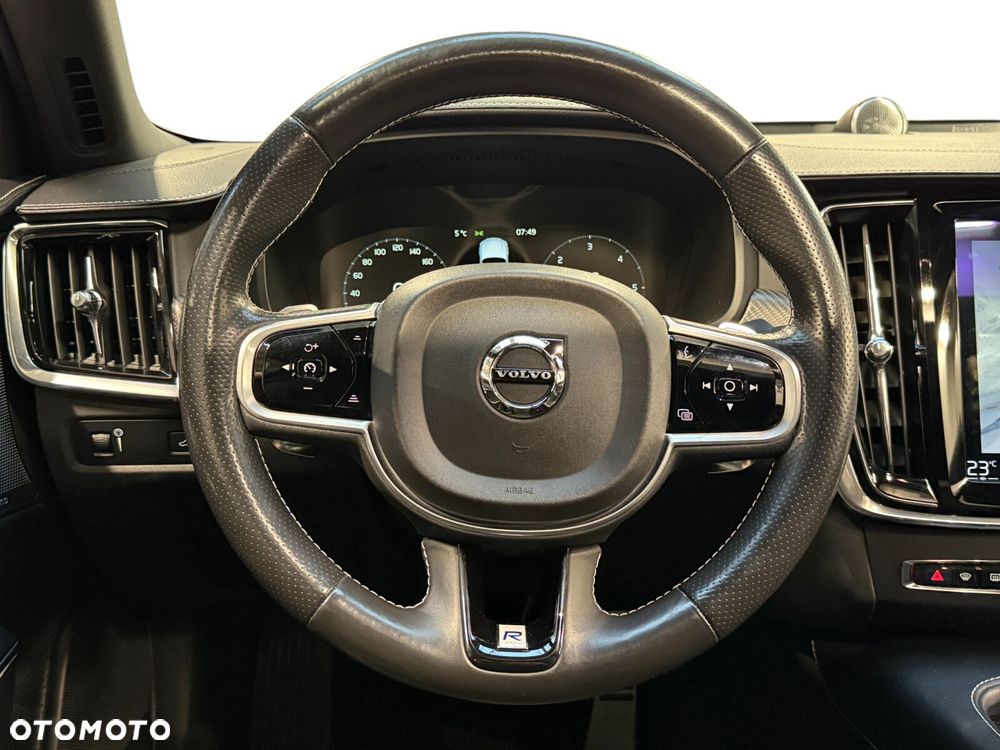 Volvo S90 - 27