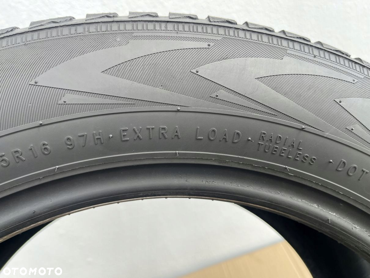 OPONY 215/55/16 97H XL NOKIAN WR D4 - 10