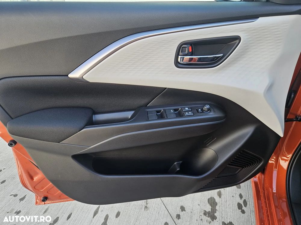 Suzuki Swift 1.2 Dualjet 12V MHEV CVT Spirit - 7