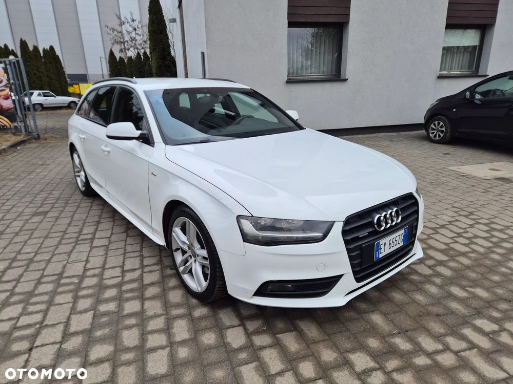 Audi A4 Avant 2.0 TDI DPF quattro S line Sportpaket - 4