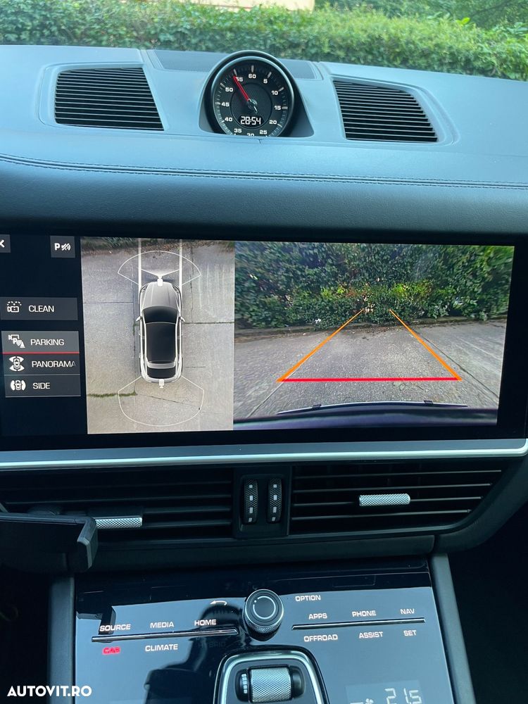 Porsche Cayenne - 15