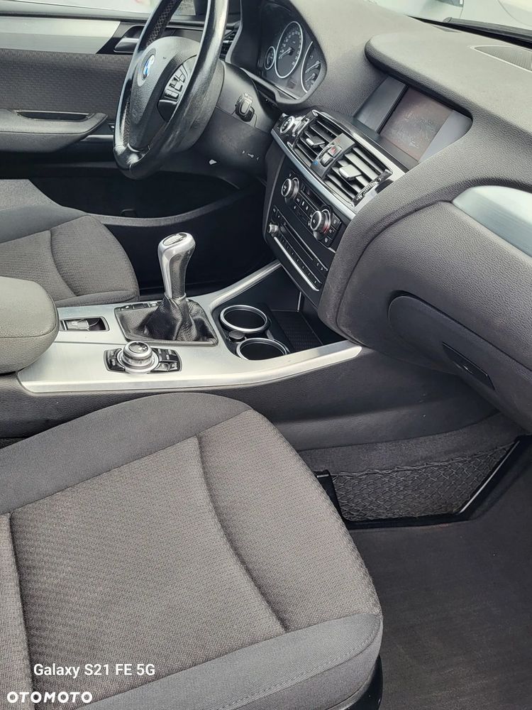 BMW X3 sDrive18d - 11