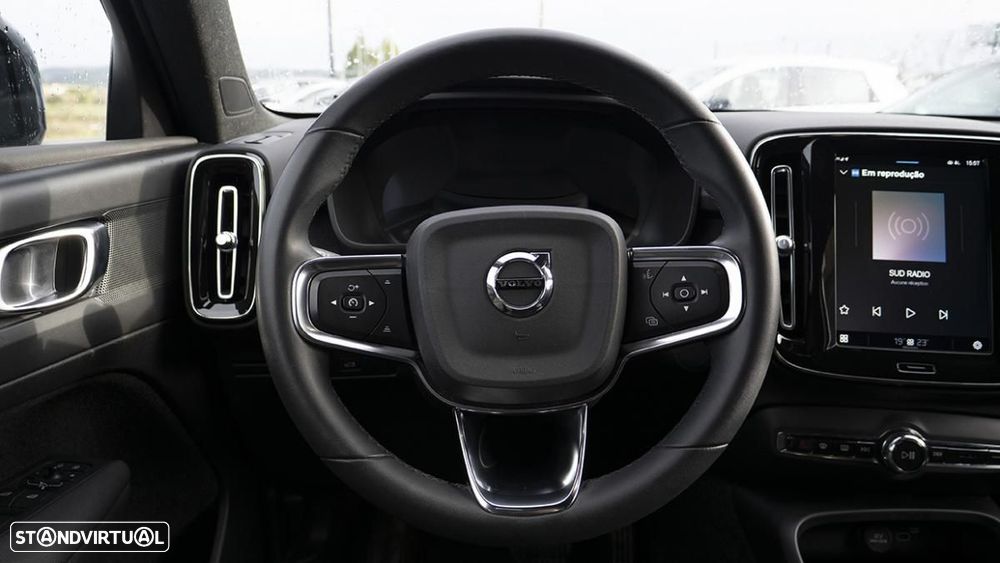 Volvo XC 40 Recharge 69 kWh Single Motor Core - 32