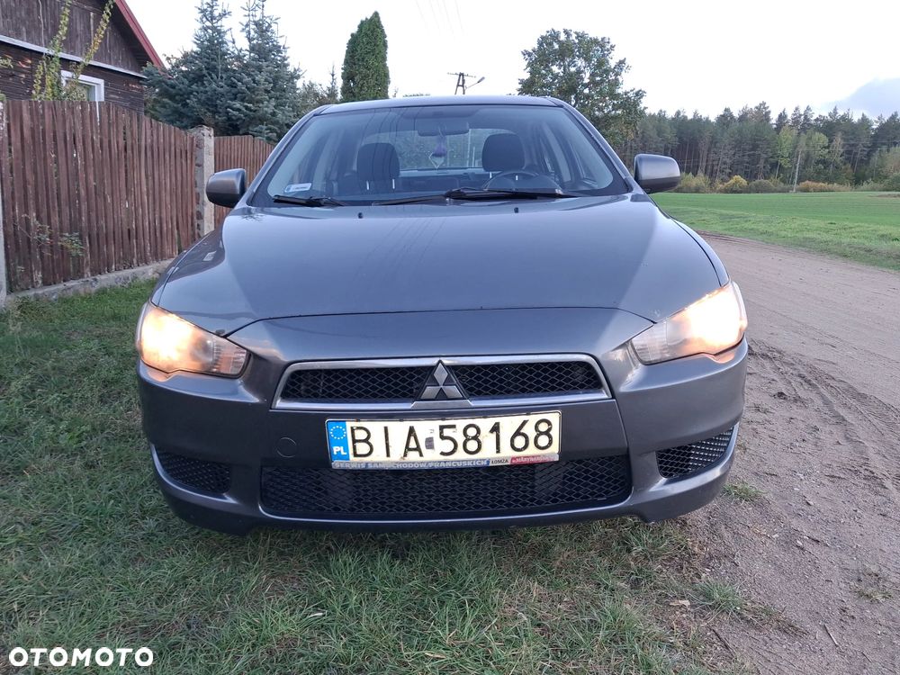 Mitsubishi Lancer - 2