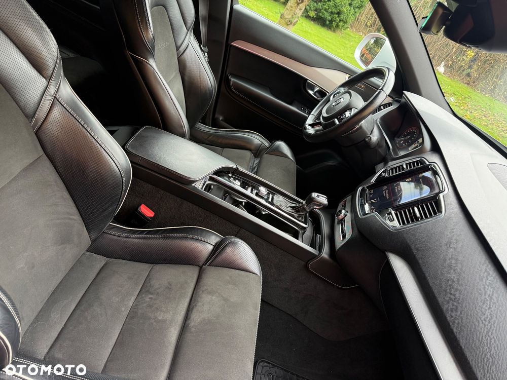 Volvo XC 90 D5 AWD R-Design - 14