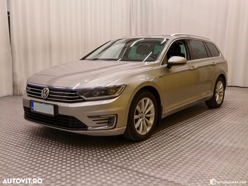 Volkswagen Passat - 7