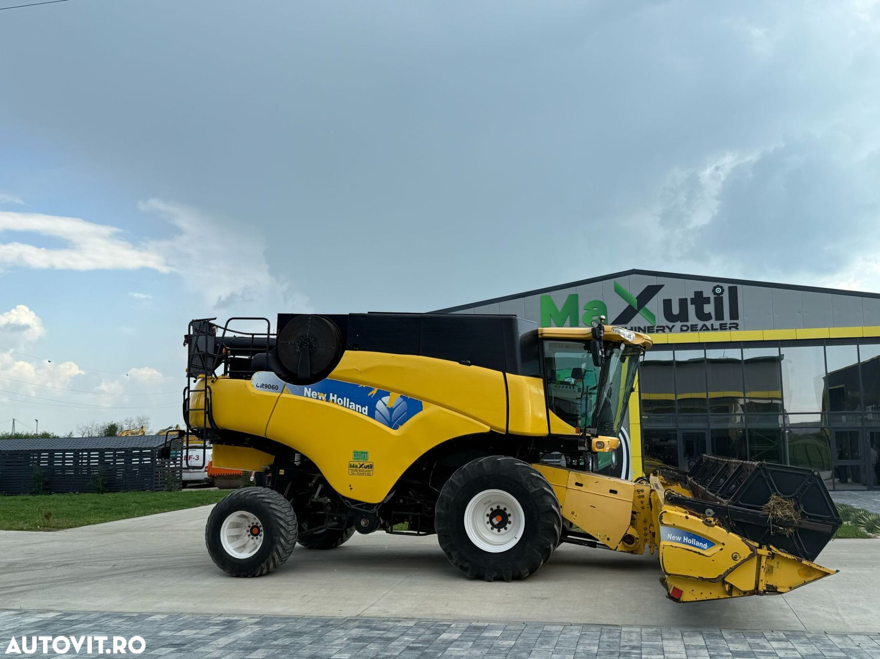 New Holland CR9060 Combina Agricola - 14