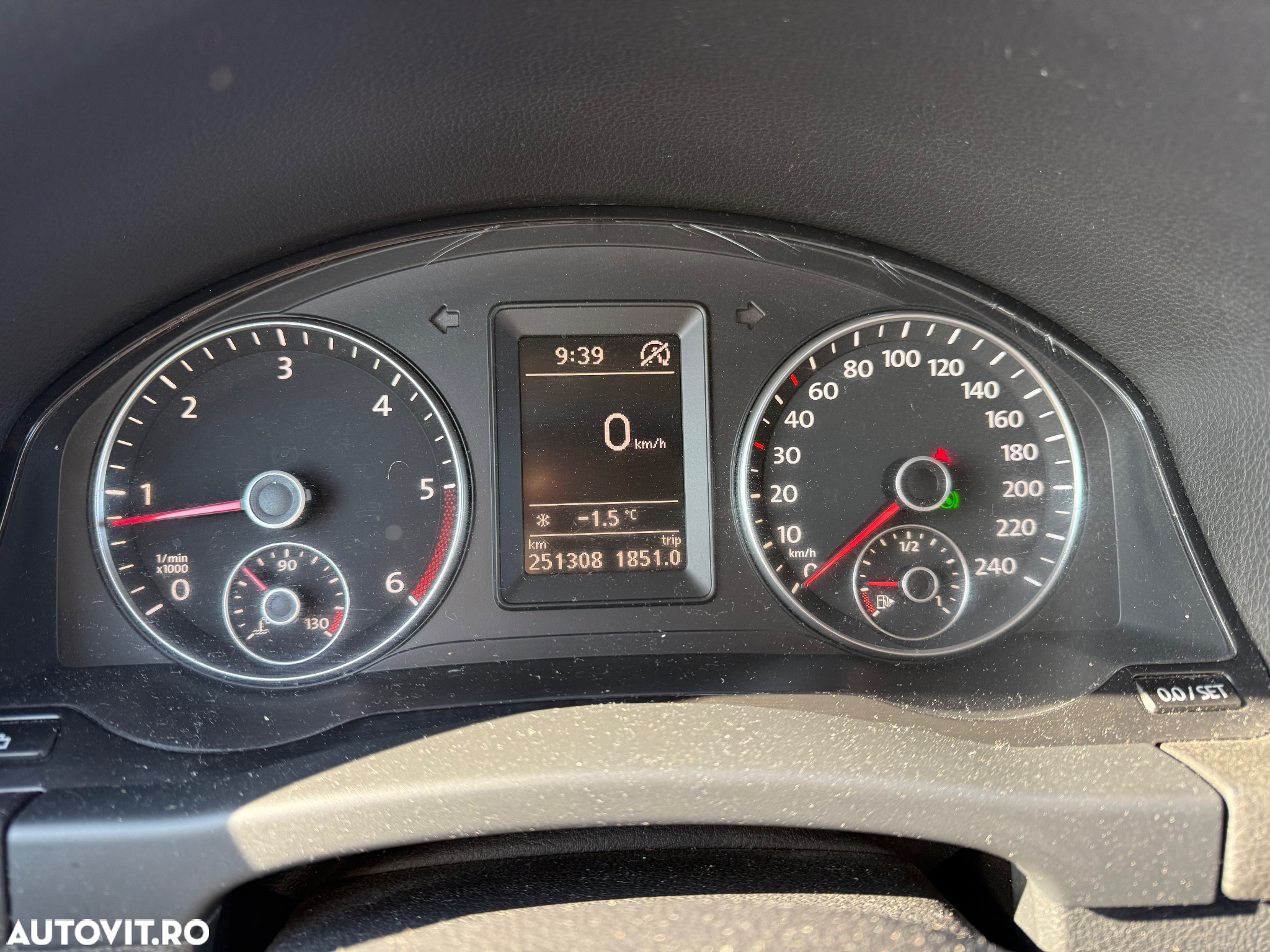 Volkswagen Golf Plus 1.6 TDI DPF BMT Highline DSG - 12
