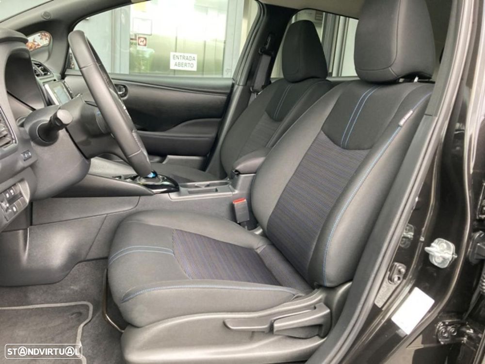 Nissan Leaf N-Connecta - 30