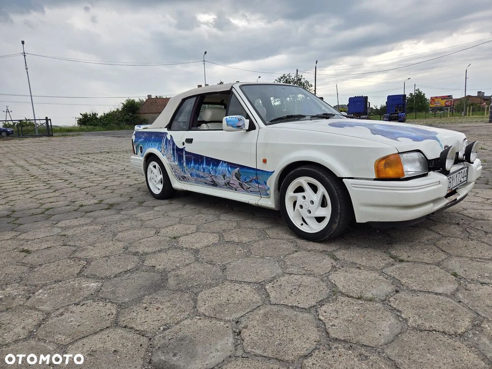 Ford Escort 1.6 Ghia - 4