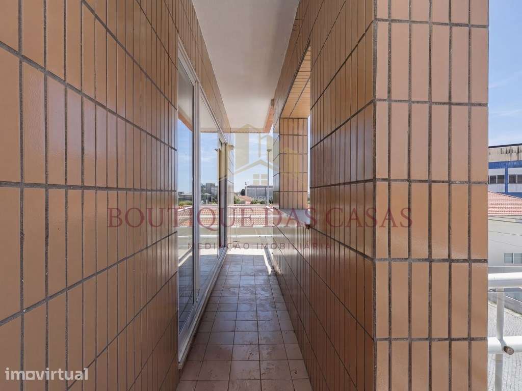Apartamento T3 com Box Fechada - Valadares - Grande imagem: 3/29
