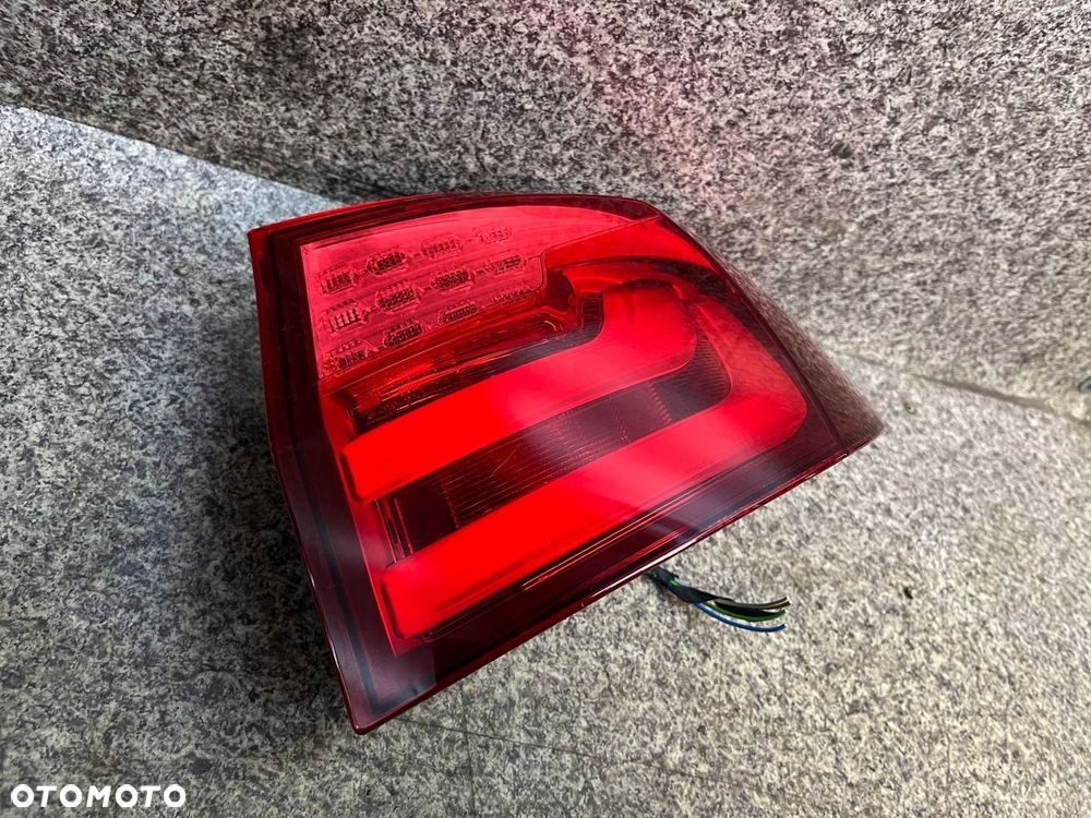 Lampa LED prawa tylna prawy tyl w blotnik BMW F11 ORYGINAL LADNA KOMBI - 4