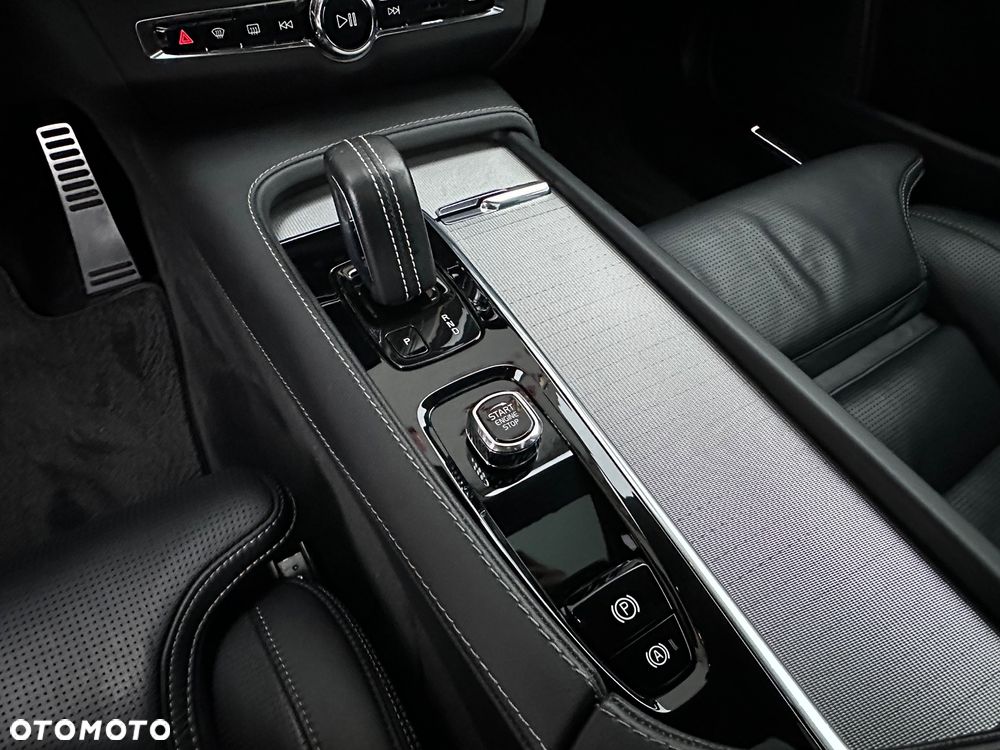 Volvo V90 B5 D AWD Geartronic RDesign - 29