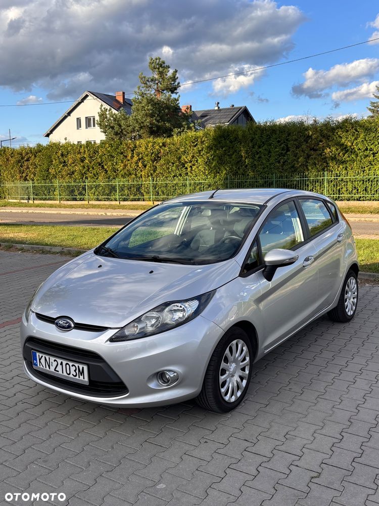 Ford Fiesta 1.25 Ambiente - 2