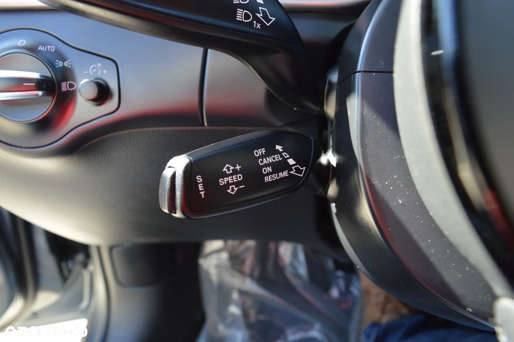 Audi A4 Avant 2.0 TDI DPF quattro S tronic Attraction - 21