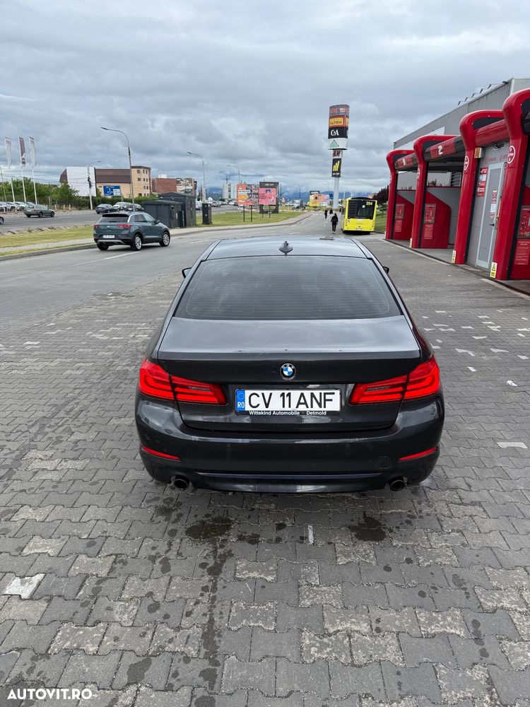 BMW Seria 5 530i AT - 9