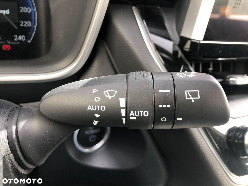 Toyota Corolla Cross 2.0 Hybrid Comfort - 29