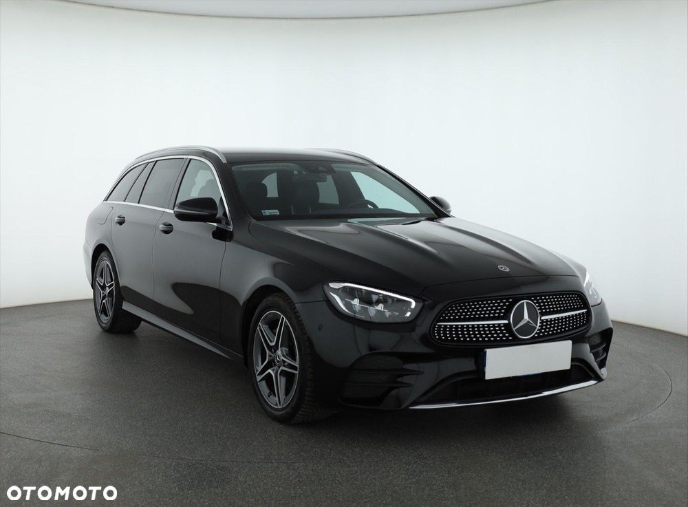 Mercedes-Benz Klasa E 220 d 4-Matic Avantgarde - 6