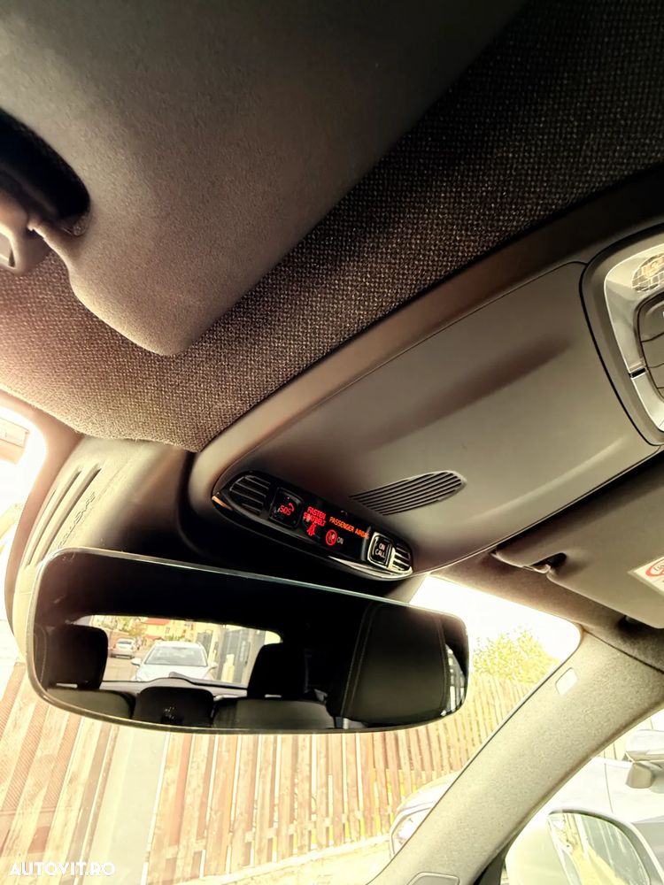 Volvo XC 40 T4 Recharge DKG Essential - 19