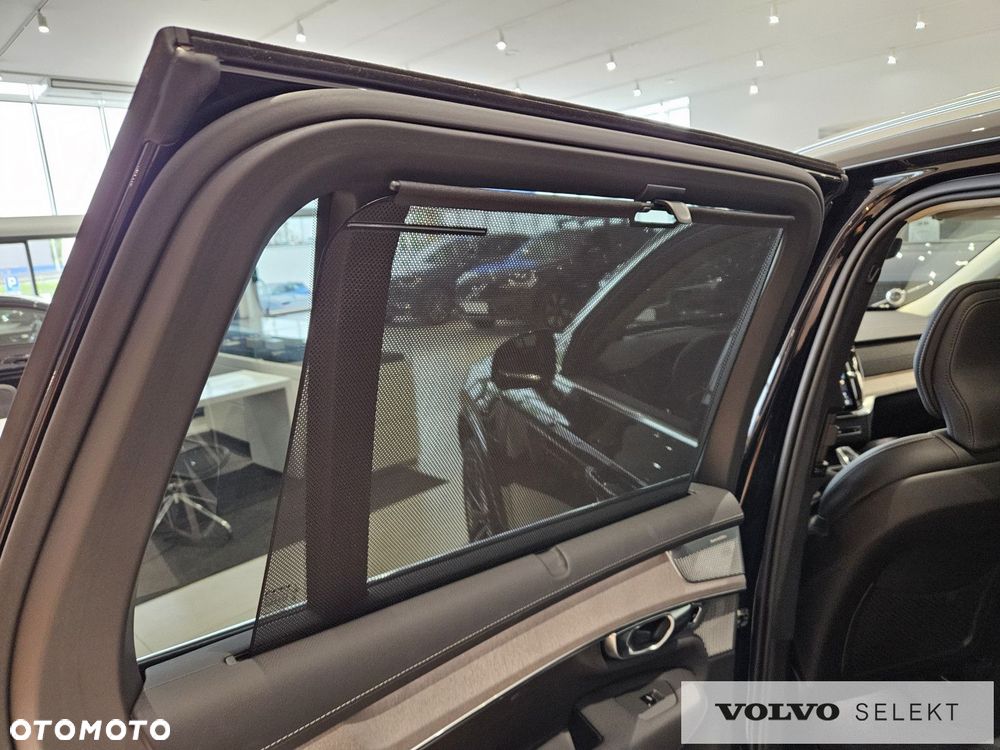 Volvo XC 90 - 35