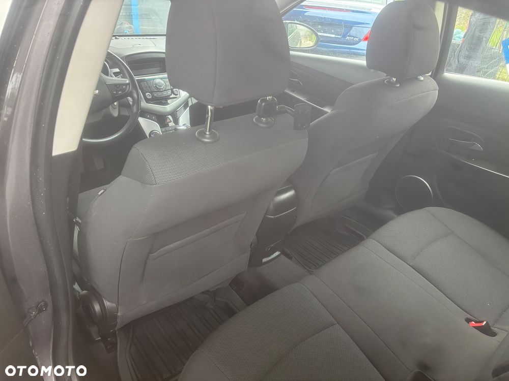Chevrolet Cruze 1.6 LT - 26