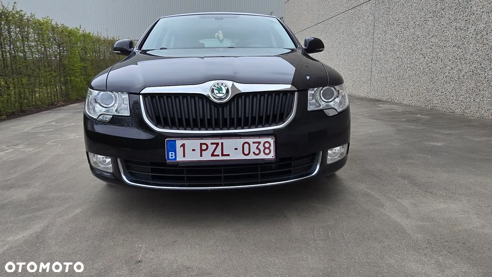 Skoda Superb 1.6 TDI Exclusive - 3