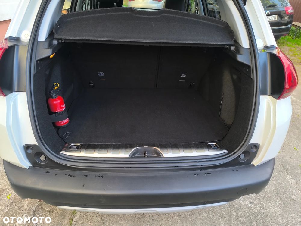 Peugeot 2008 1.2 Pure Tech Allure S&S EAT6 - 1