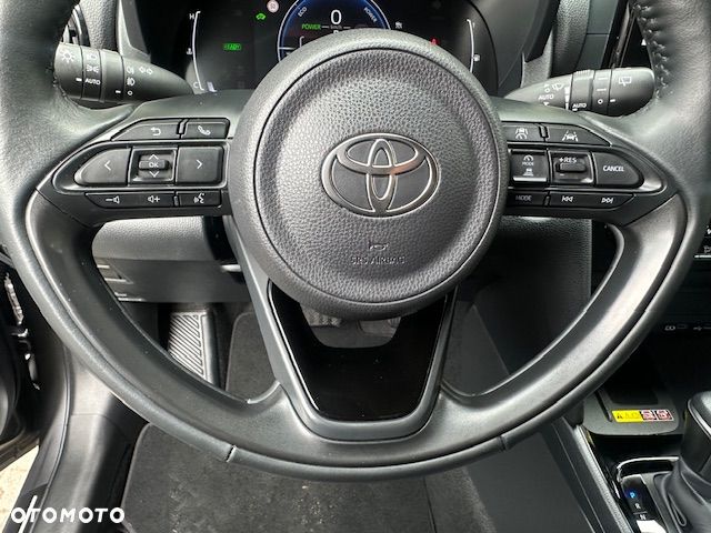 Toyota Yaris Cross 130 1.5 VVT-i Team Deutschland - 30