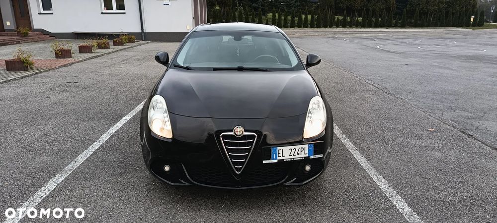 Alfa Romeo Giulietta ver-1-6-jtdm - 11