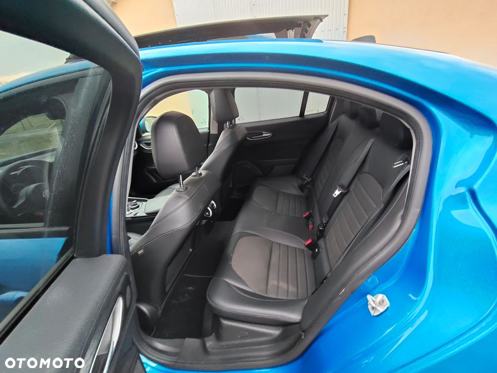 Alfa Romeo Giulia 2.2 D Turbo Super - 10