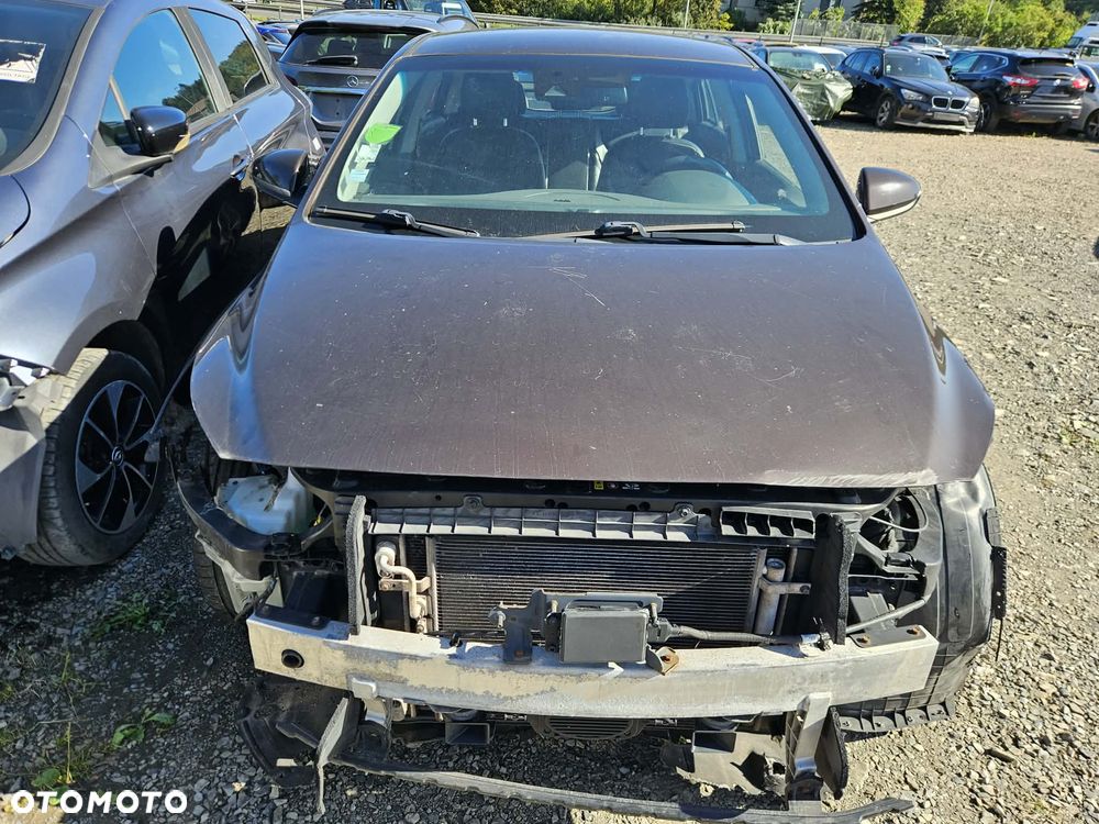 Hyundai IONIQ 1.6 GDI Premium - 8
