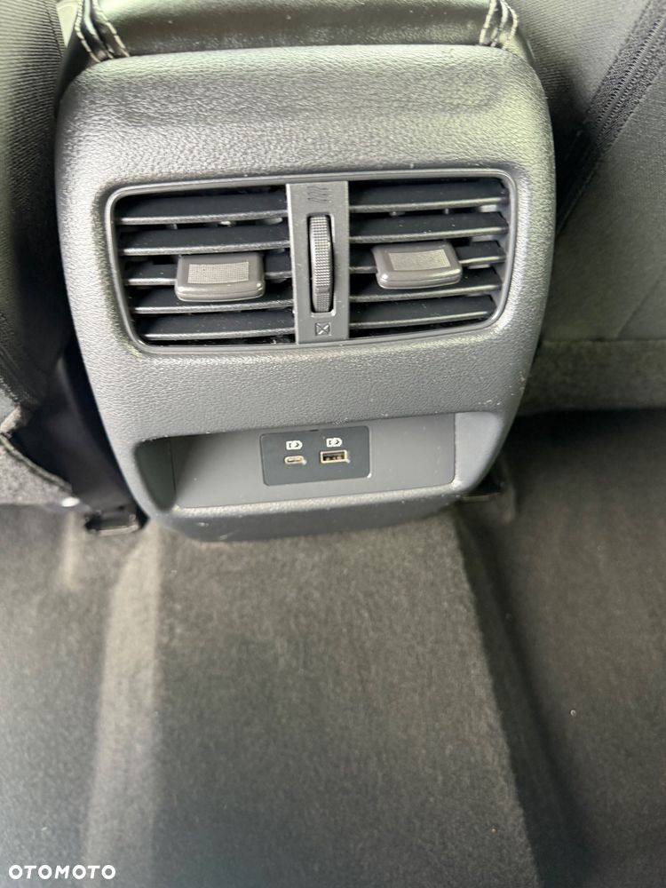 Nissan Qashqai 1.3 DIG-T MHEV N-Connecta Xtronic - 32