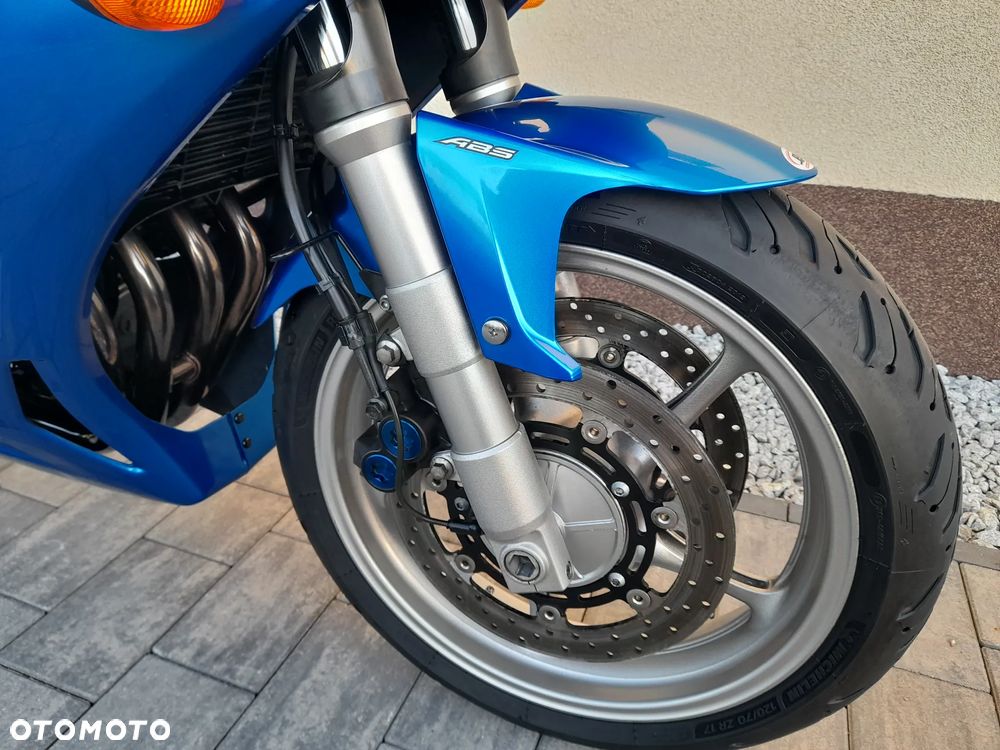 Yamaha FZ6 - 11