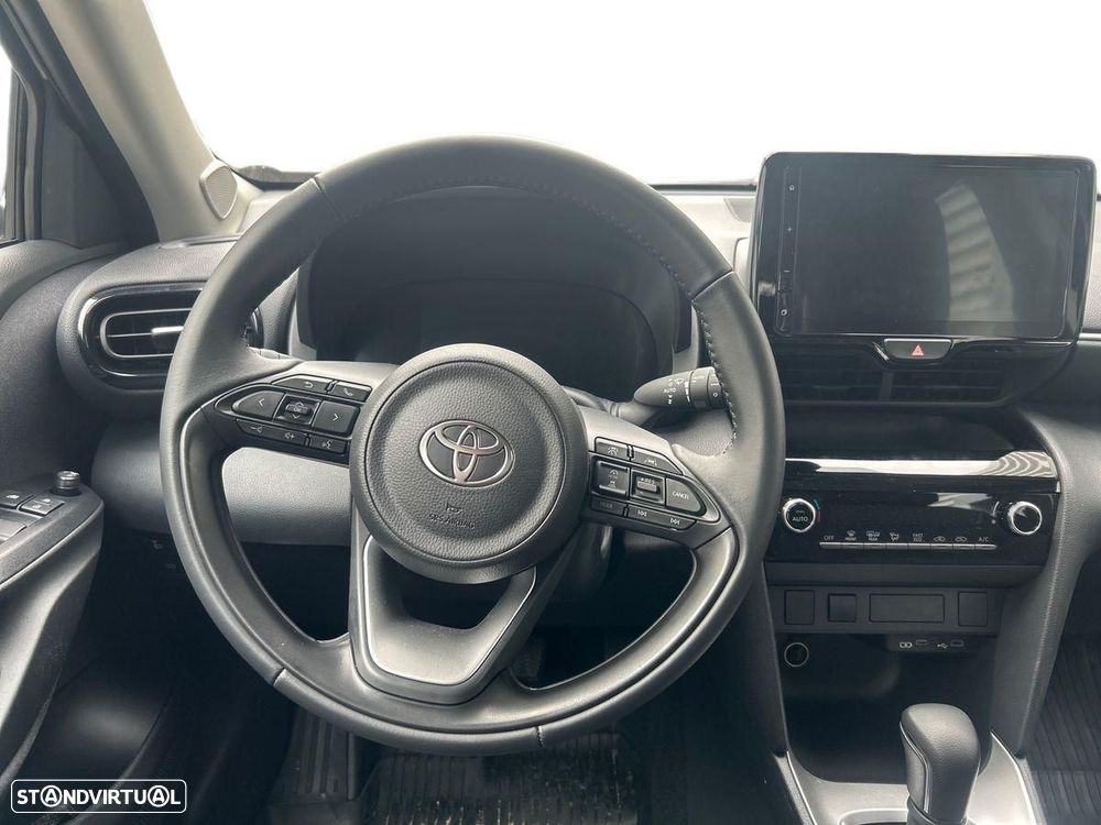 Toyota Yaris Cross 1.5 HDF Comfort Plus - 14