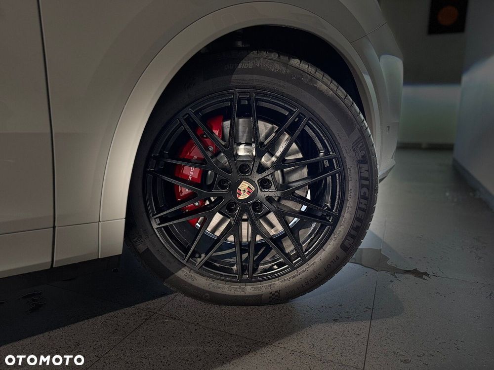 Porsche Cayenne - 17