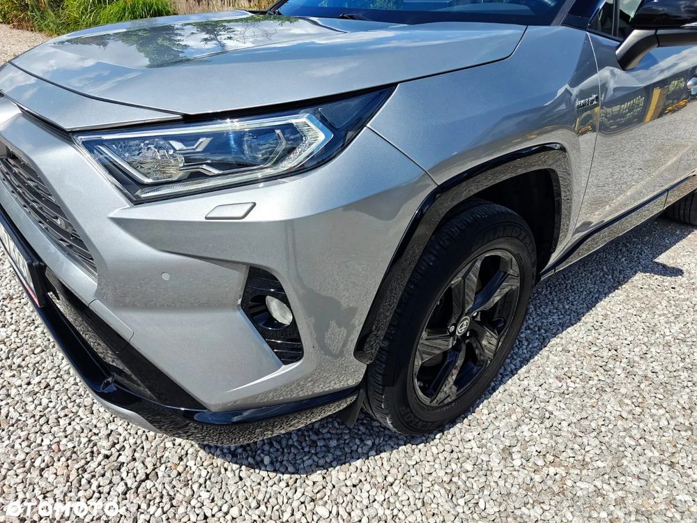 Toyota RAV4 - 4
