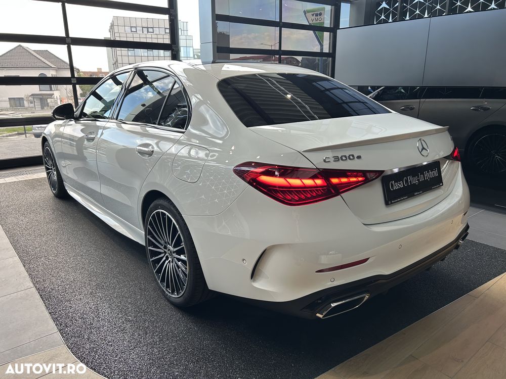Mercedes-Benz C 300 PHEV 4MATIC - 7