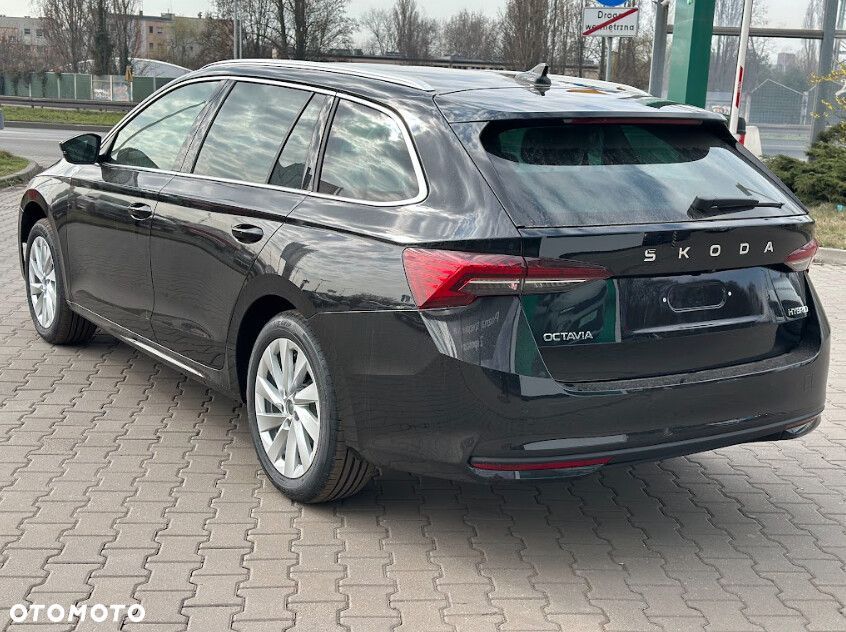Skoda Octavia 1.5 TSI mHEV Drive Selection DSG - 6