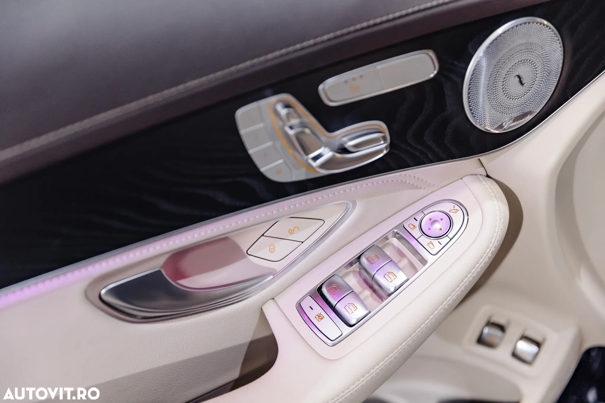 Mercedes-Benz GLC - 17