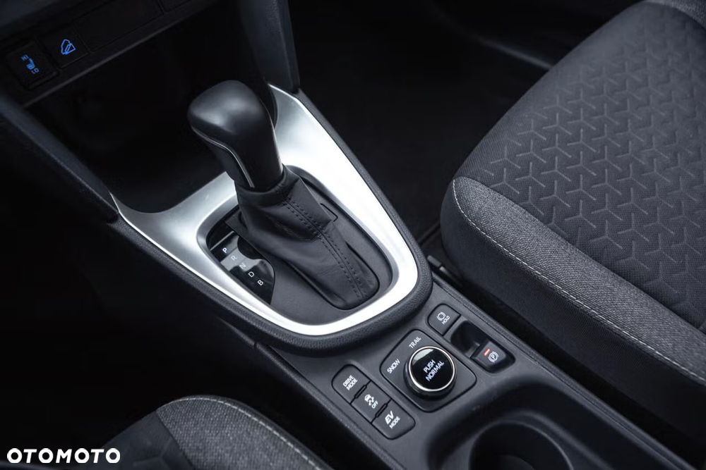 Toyota Yaris Cross Hybrid 1.5 Style AWD - 13