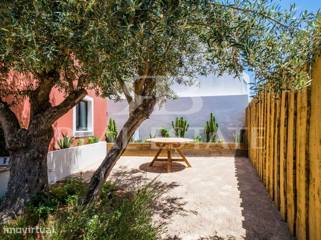 Duas CASAS, no total T8 - Townhouse e Country Cottage I Grândola. - Grande imagem: 2/60