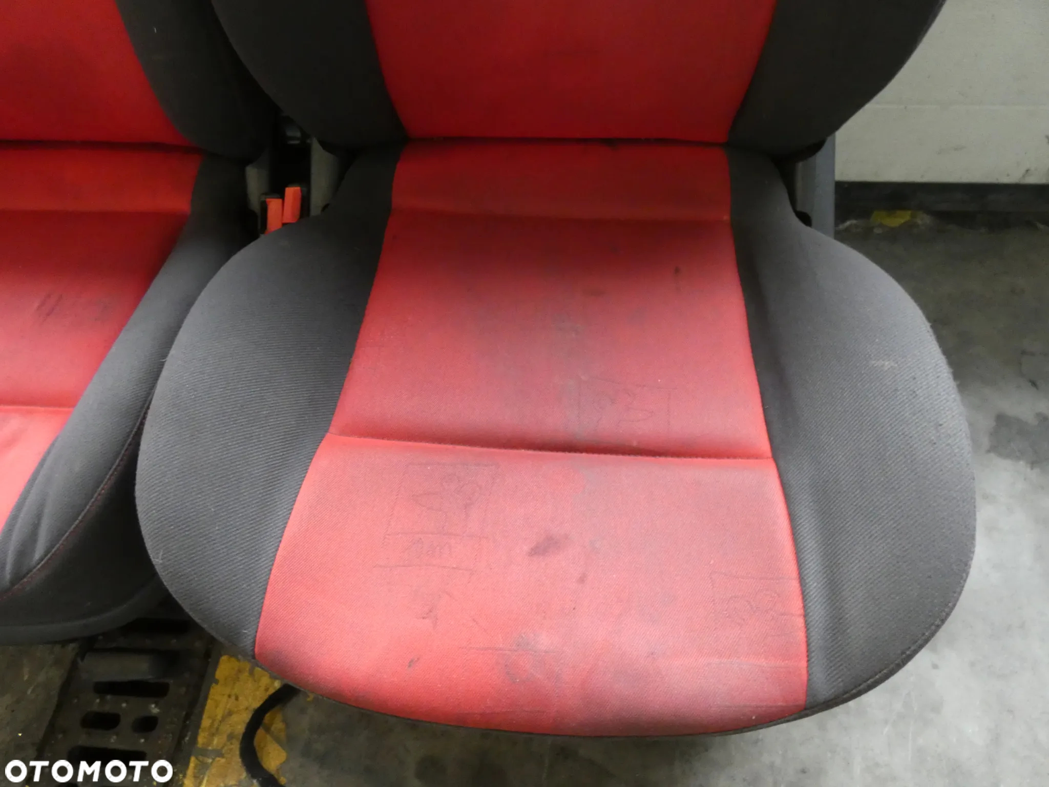 VW LUPO FOTELE PRZÓD KANAPA TYŁ KOMPLET MATERIAŁOWE CZERWONE TOM GORLICE - 3