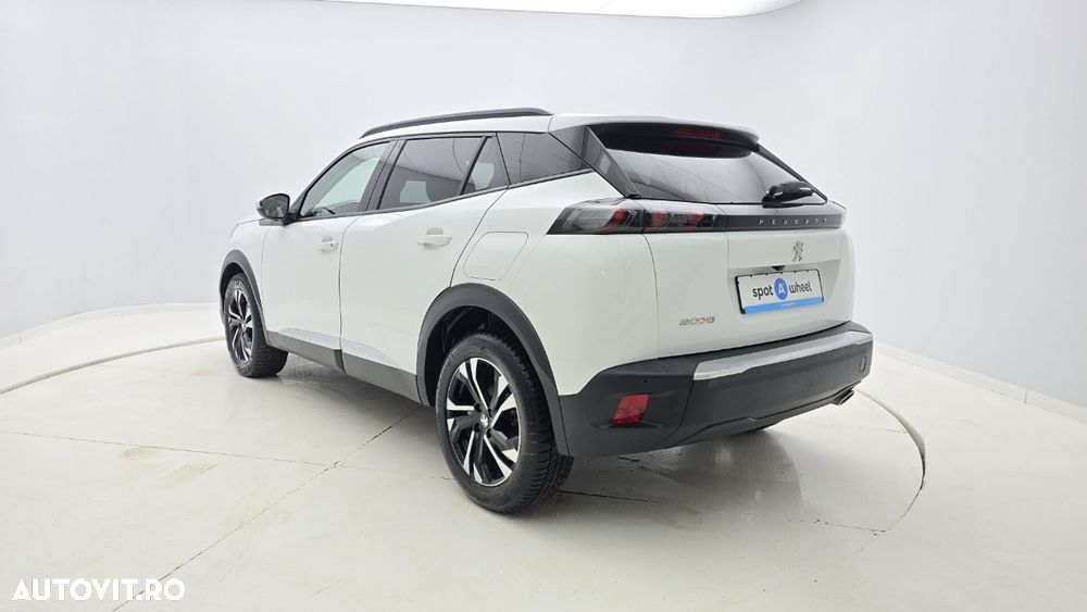 Peugeot 2008 1.5 BlueHDI STT EAT8 Allure - 8
